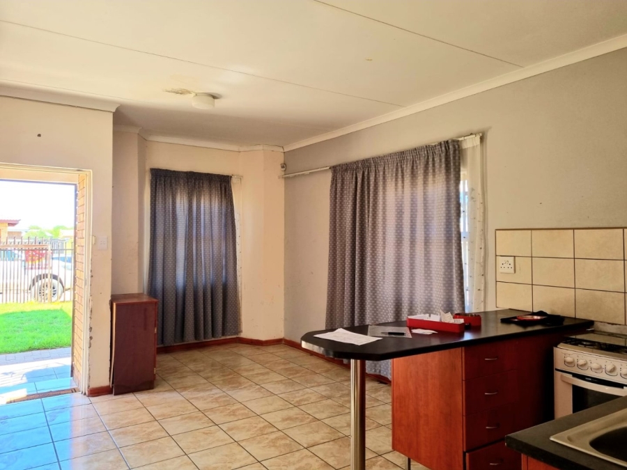 2 Bedroom Property for Sale in De Beers Northern Cape